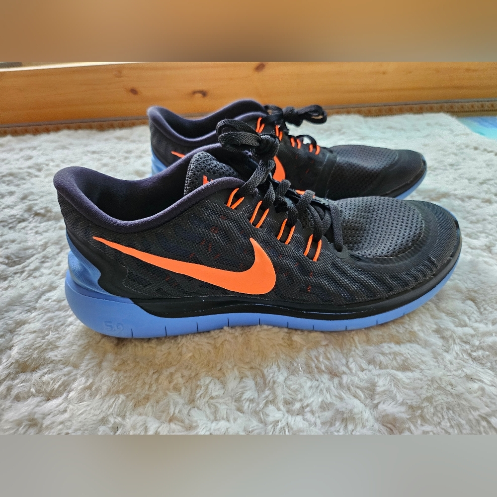 Nike Free 5.0 Running Shoes, Women's Size 10, Black, Blue, Orange